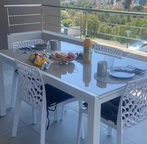 : Superbe Dans Neuve *