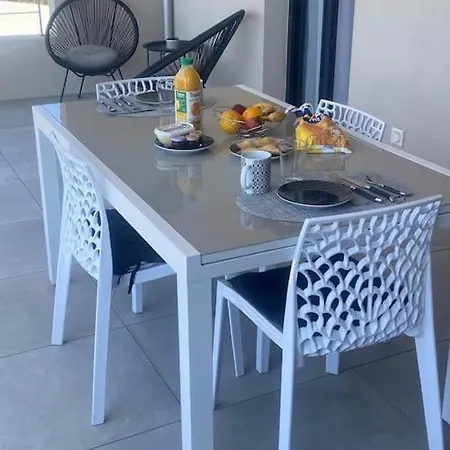 Appartement : Superbe Dans Neuve Ajaccio (Corsica)