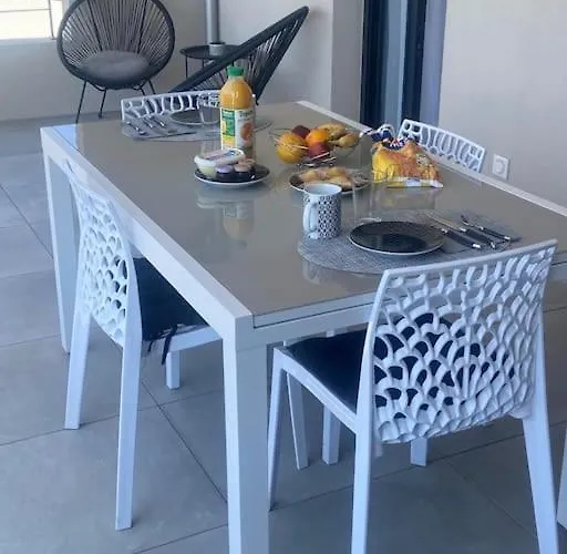 Apartment : Superbe Dans Neuve Ajaccio (Corsica)